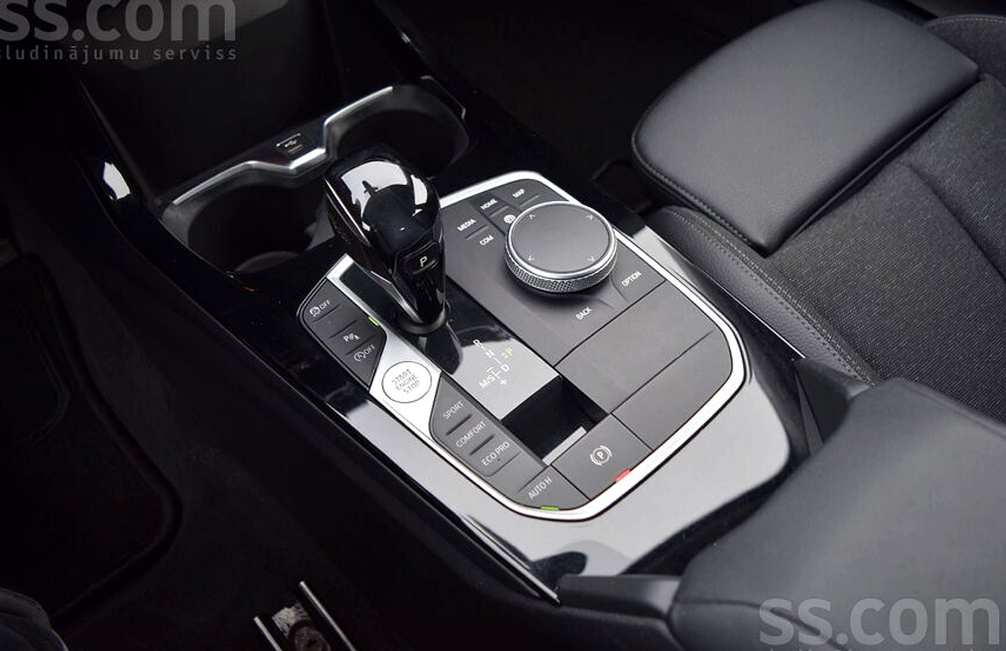 BMW 118 — foto 5