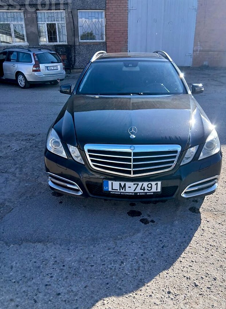 Mercedes-Benz E250 — foto 4