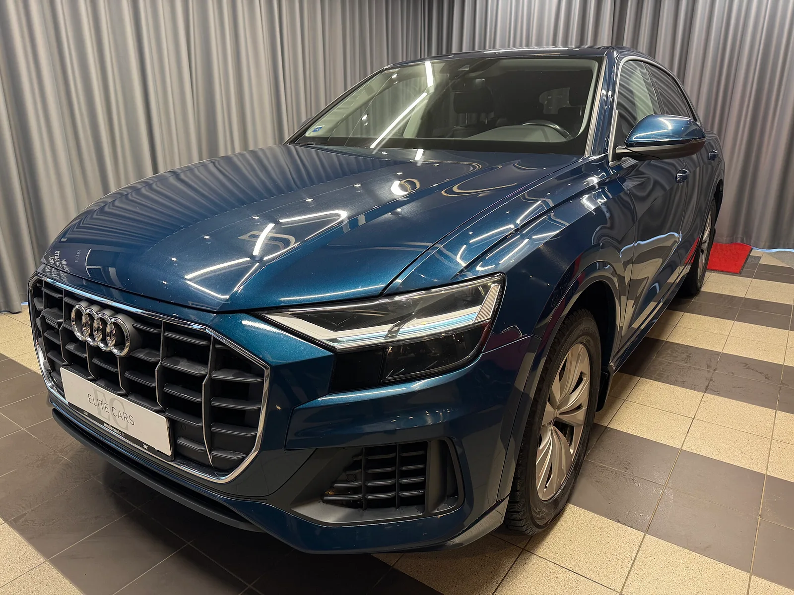 Audi Q8, 2019. gads