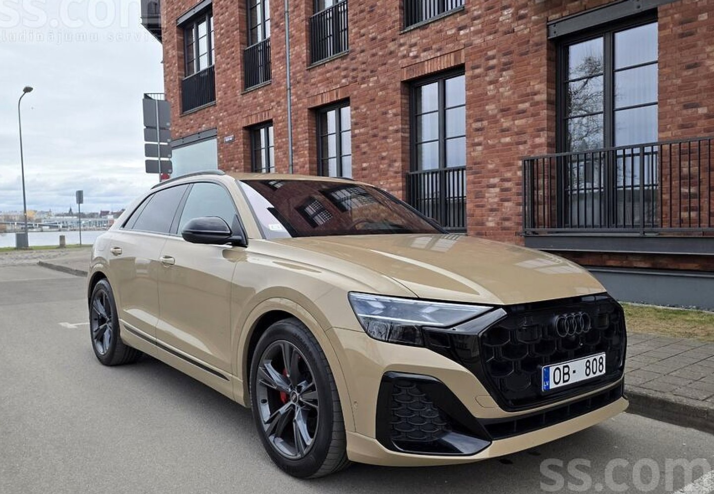 Audi Q8 — foto 2