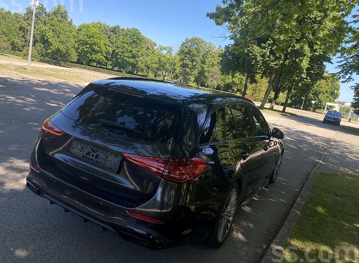Mercedes-Benz C220 — foto 4