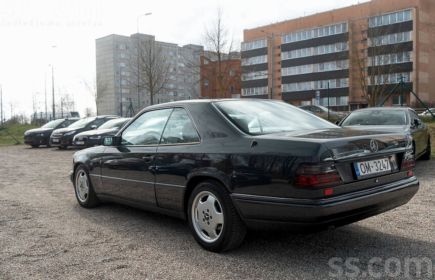 Mercedes-Benz E230 — foto 6