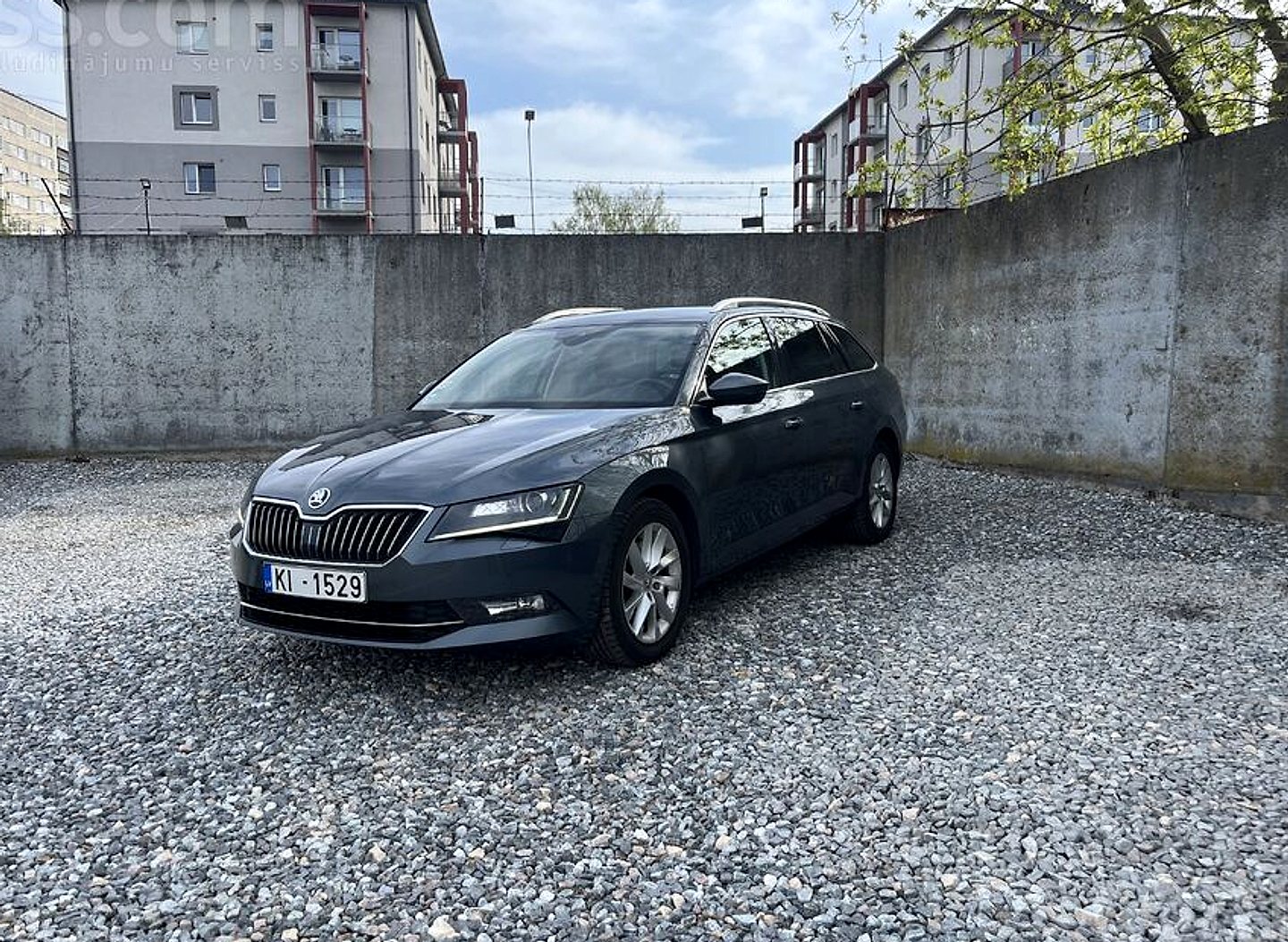 Škoda Superb — foto 2