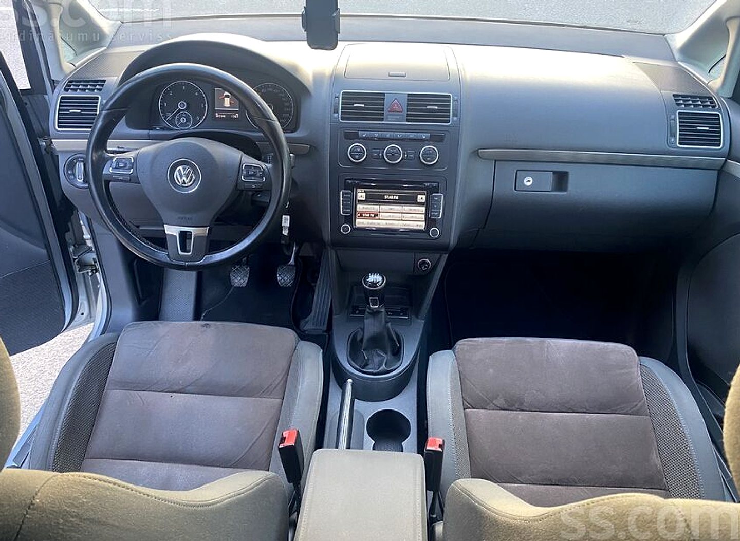 Volkswagen Touran — foto 5