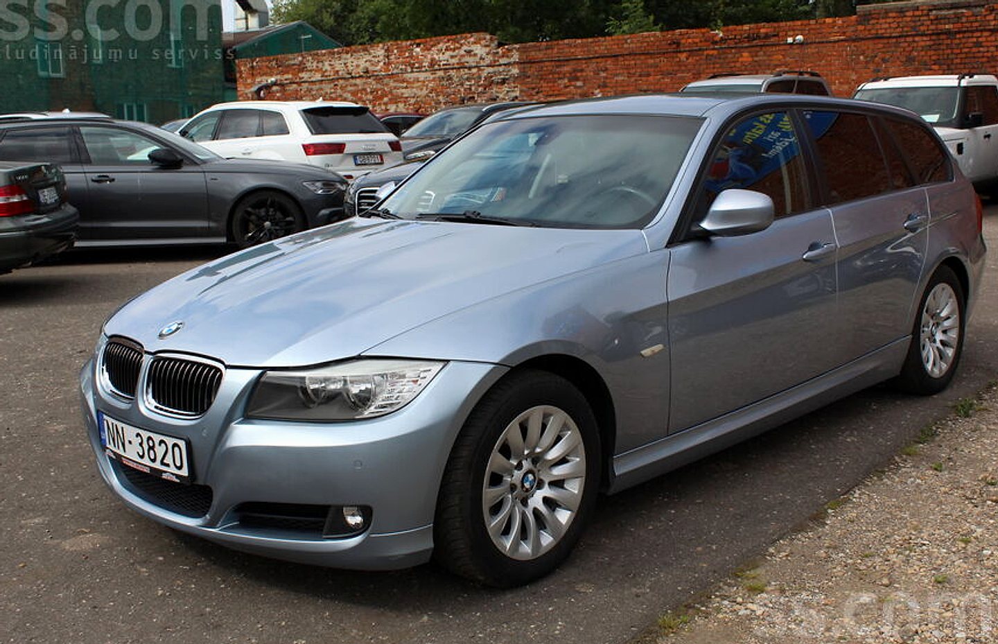 BMW 320 — foto 2