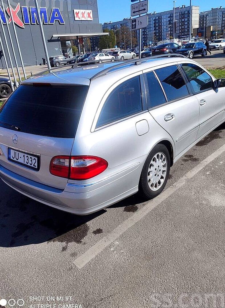 Mercedes-Benz E270 — foto 3