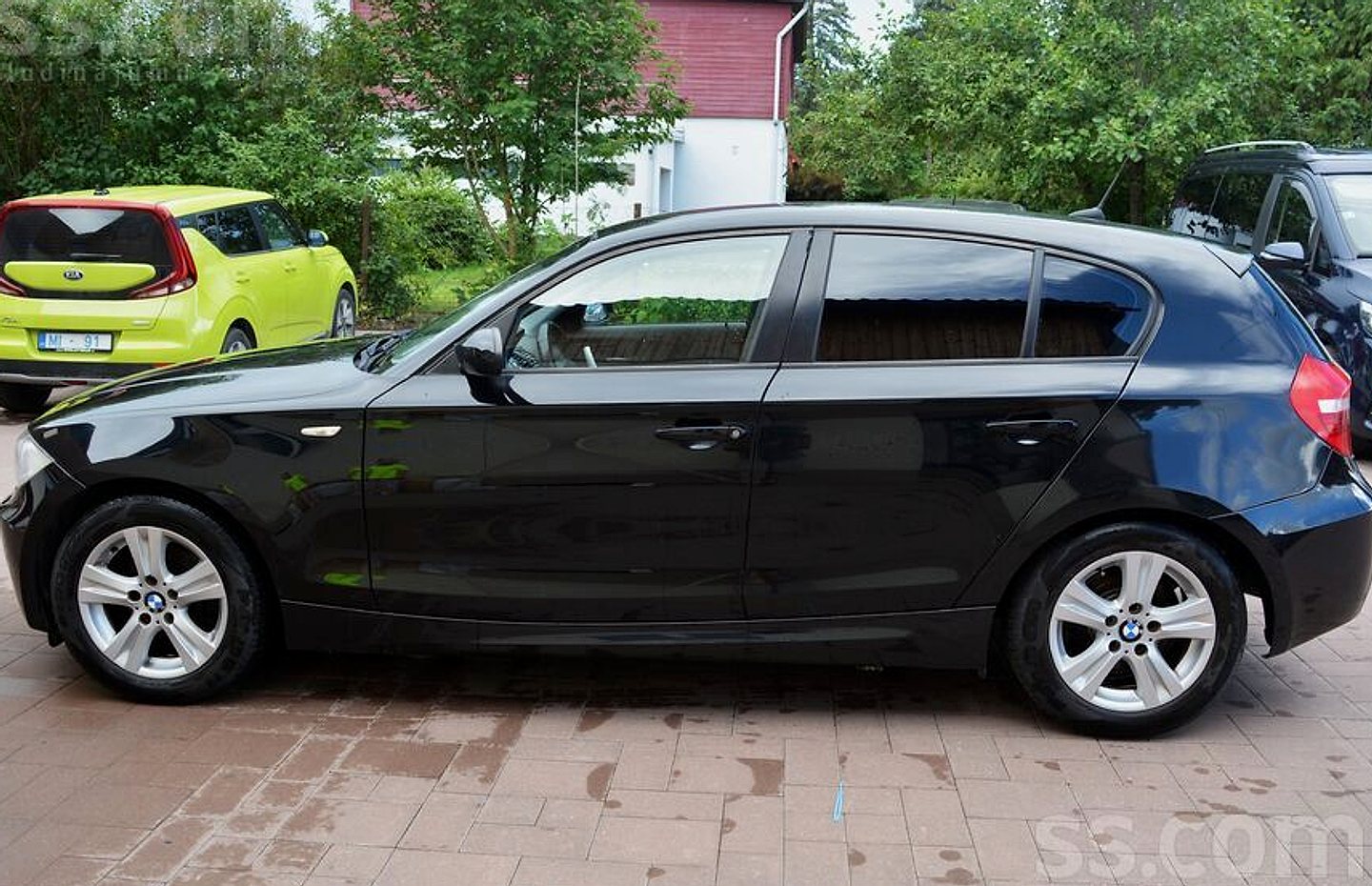 BMW 118 — foto 2