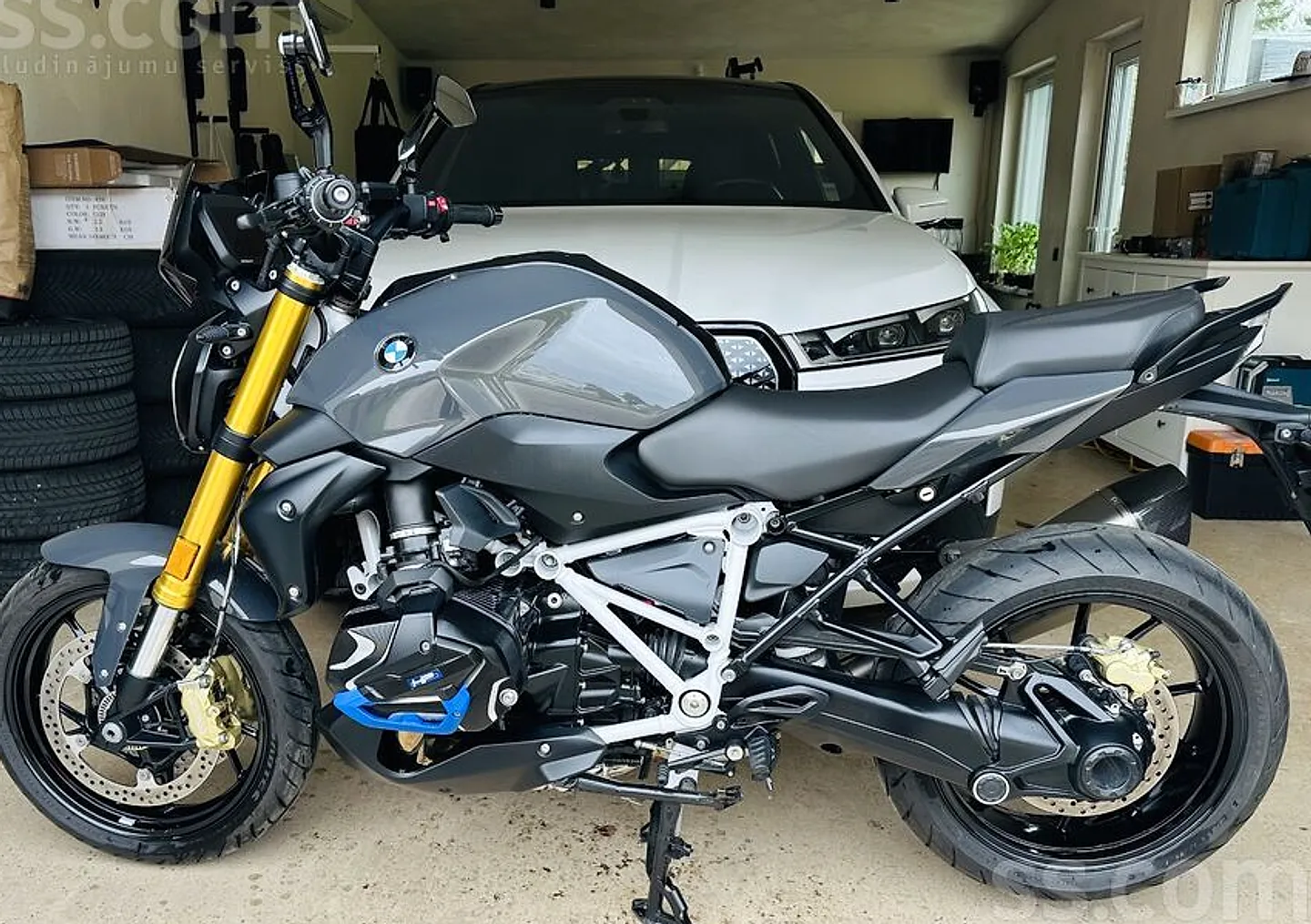 BMW R1250R
