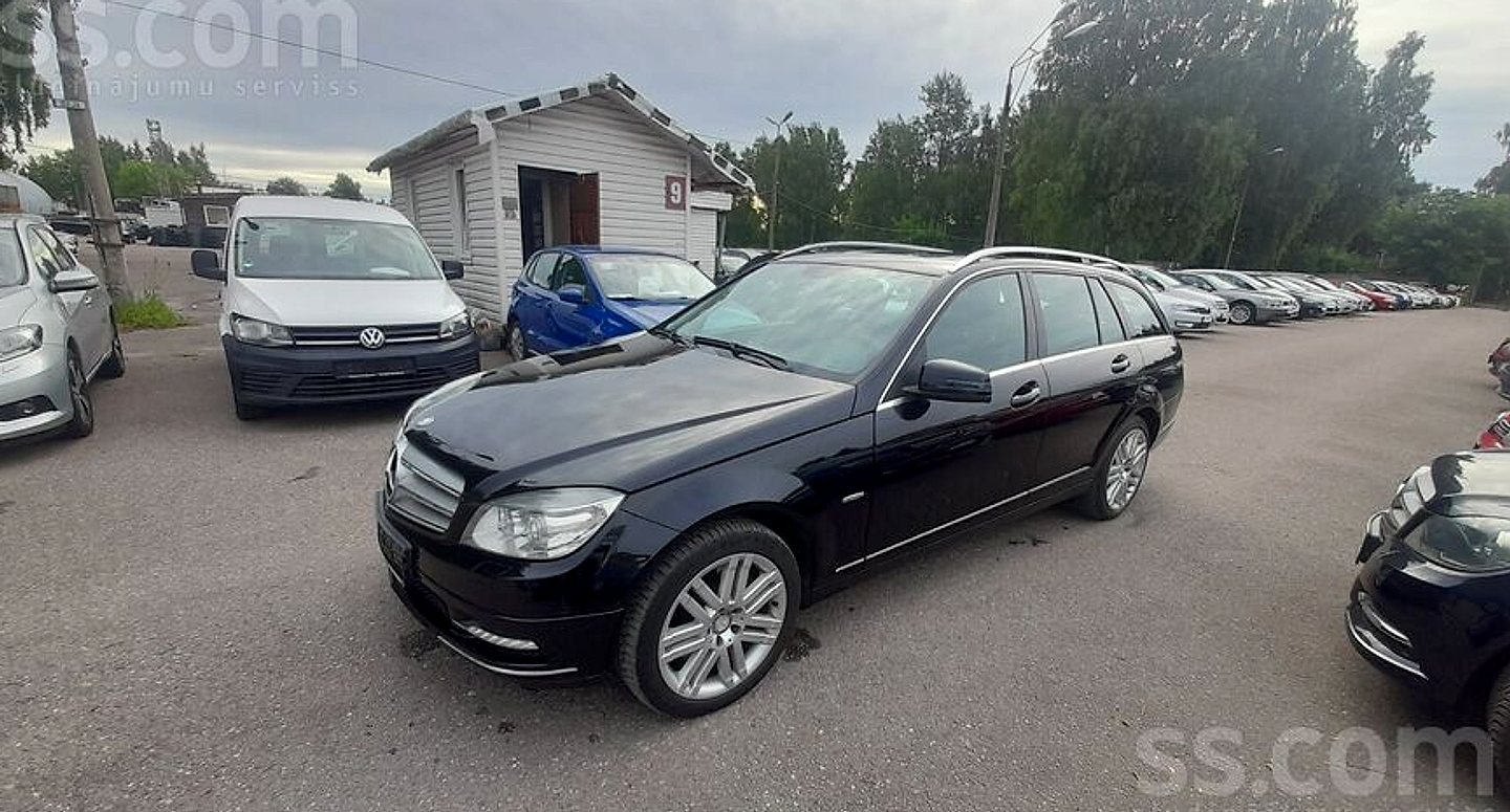 Mercedes-Benz C350 — foto 6
