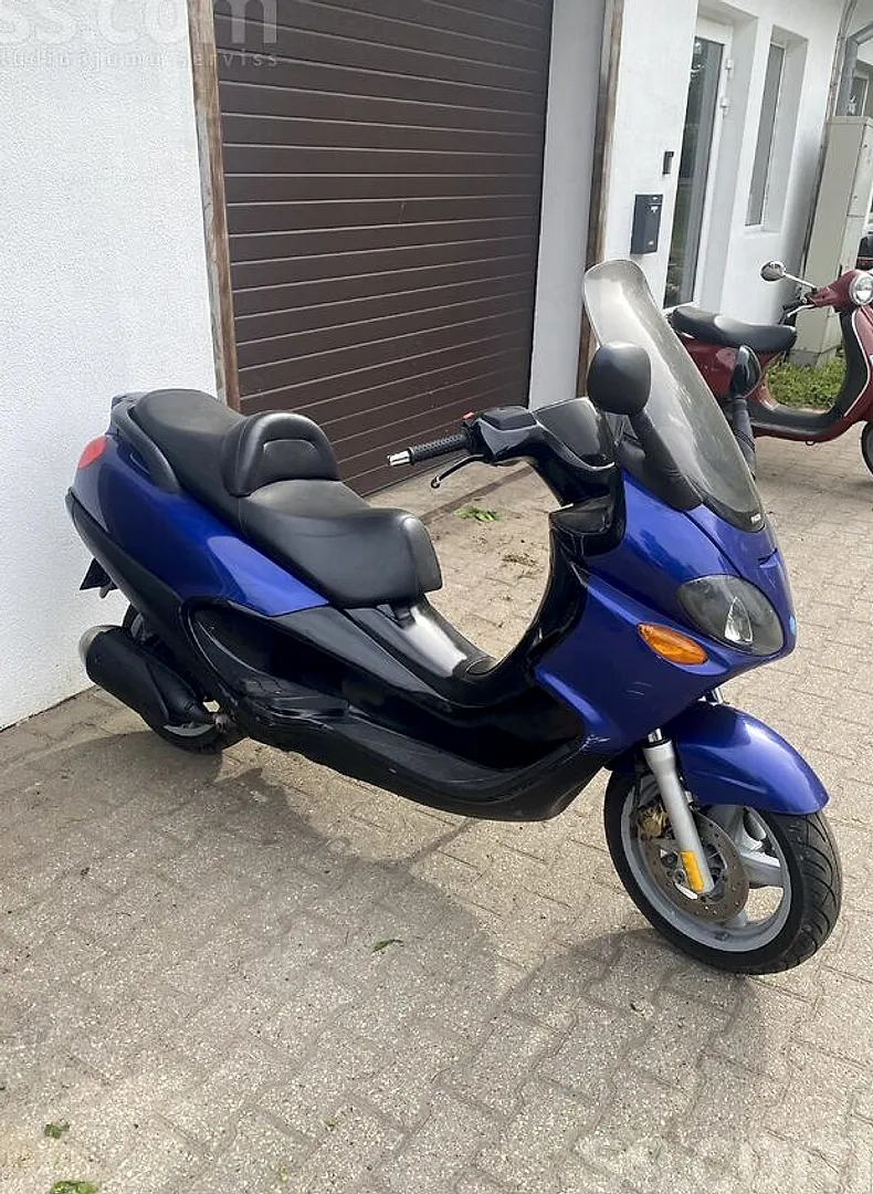 Piaggio X9, 2002. gads