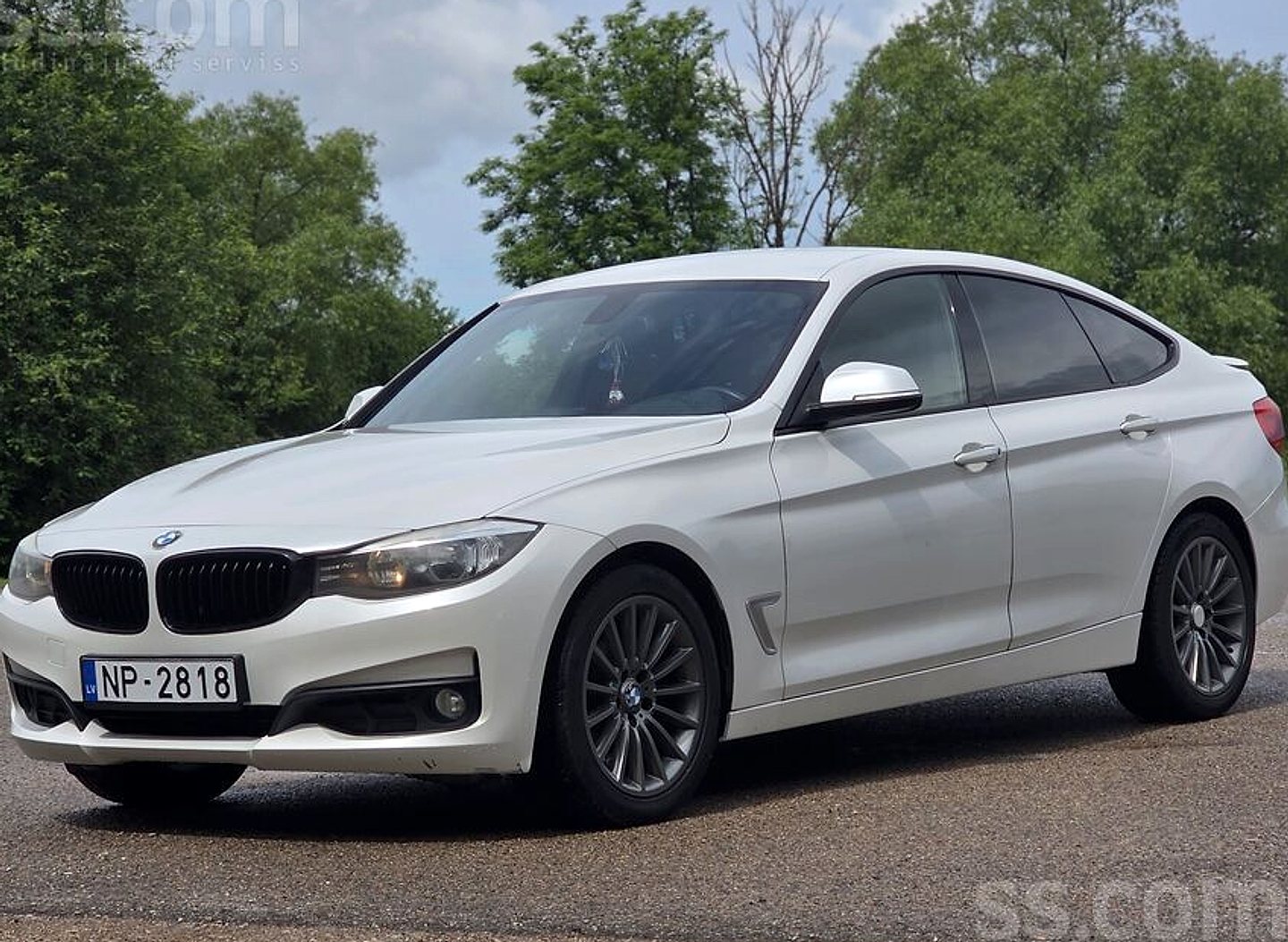 BMW 318 — foto 2