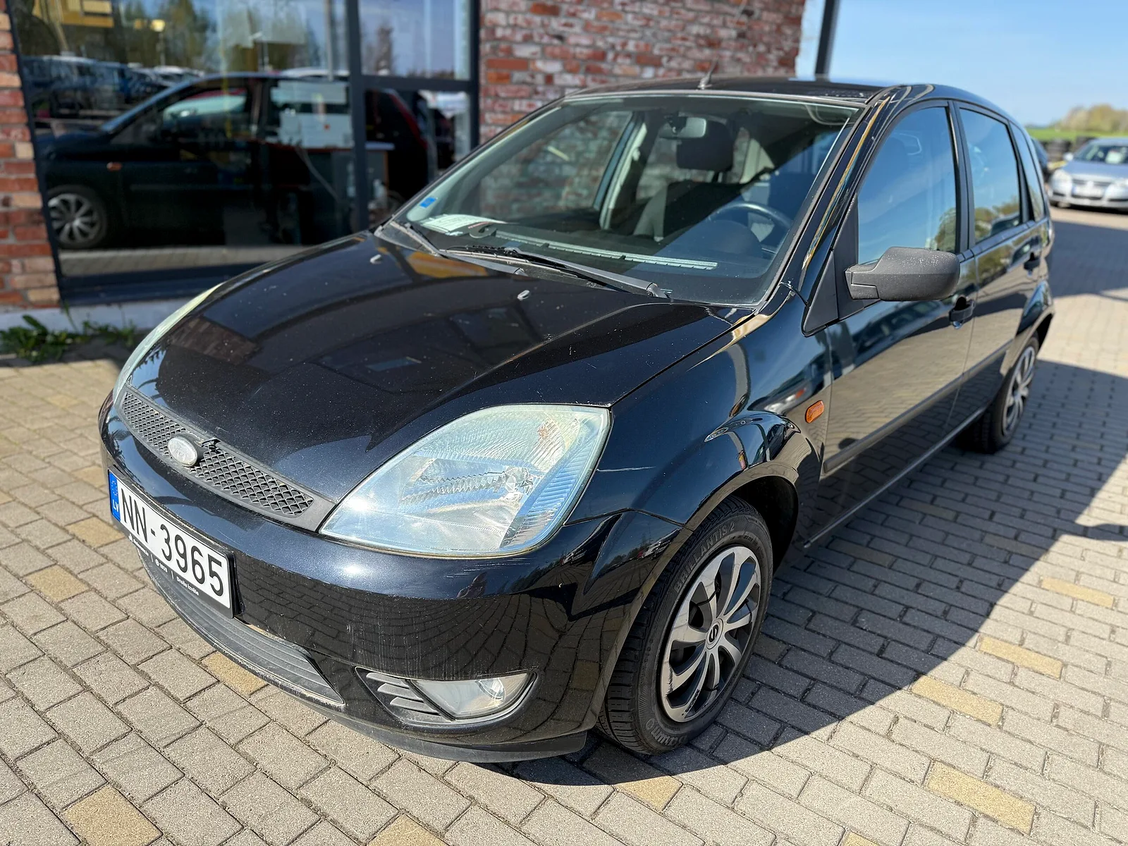 Ford Nav pieejams, 2005. gads