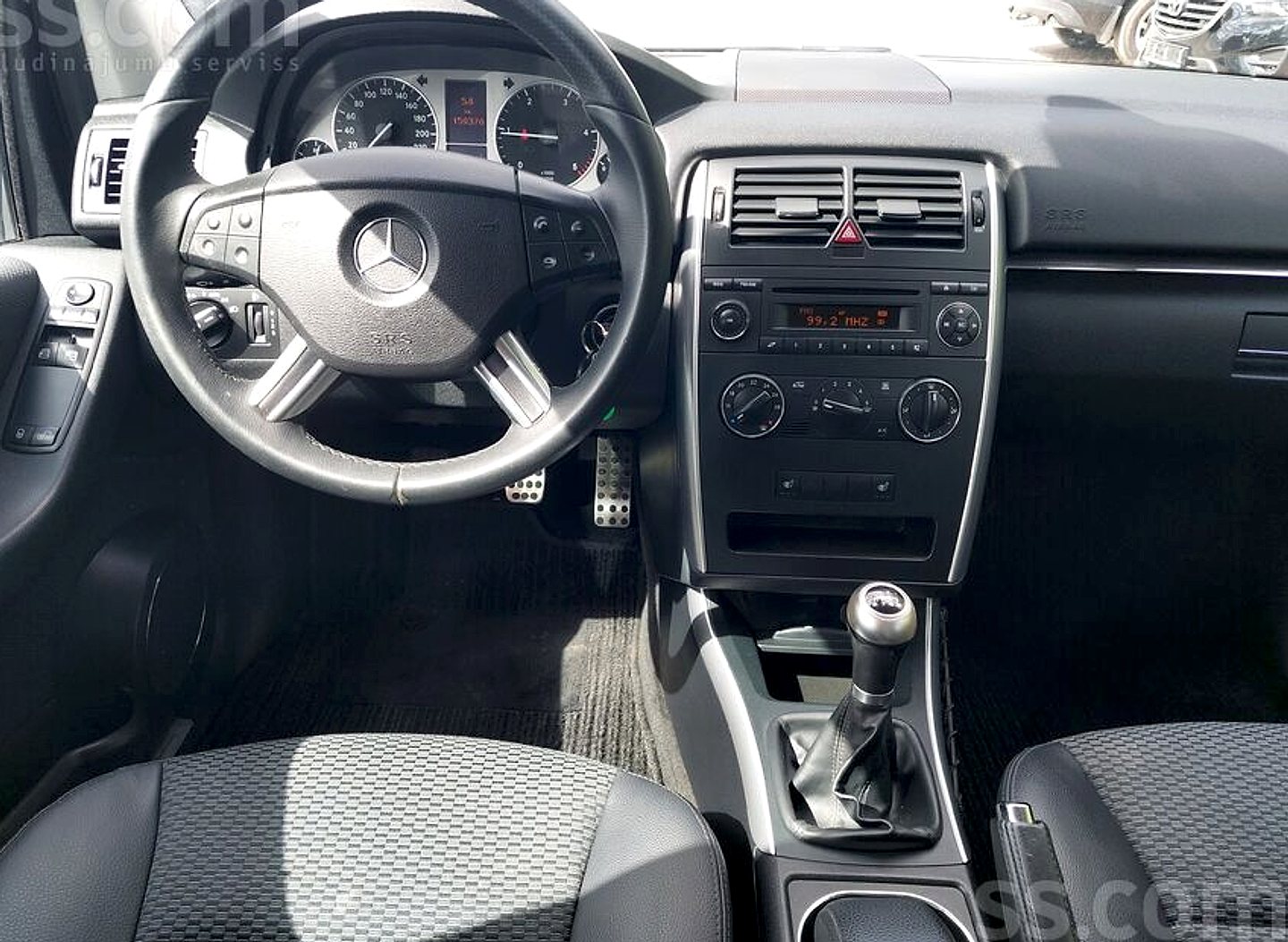 Mercedes-Benz B180 — foto 5