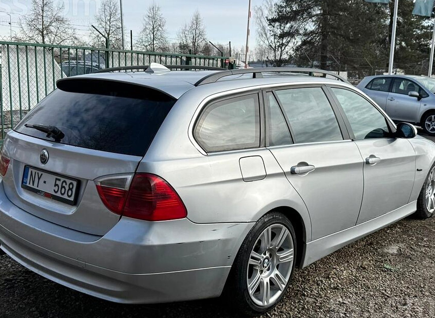 BMW 330 — foto 4