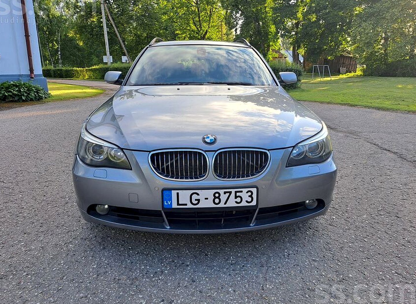 BMW 525 — foto 2