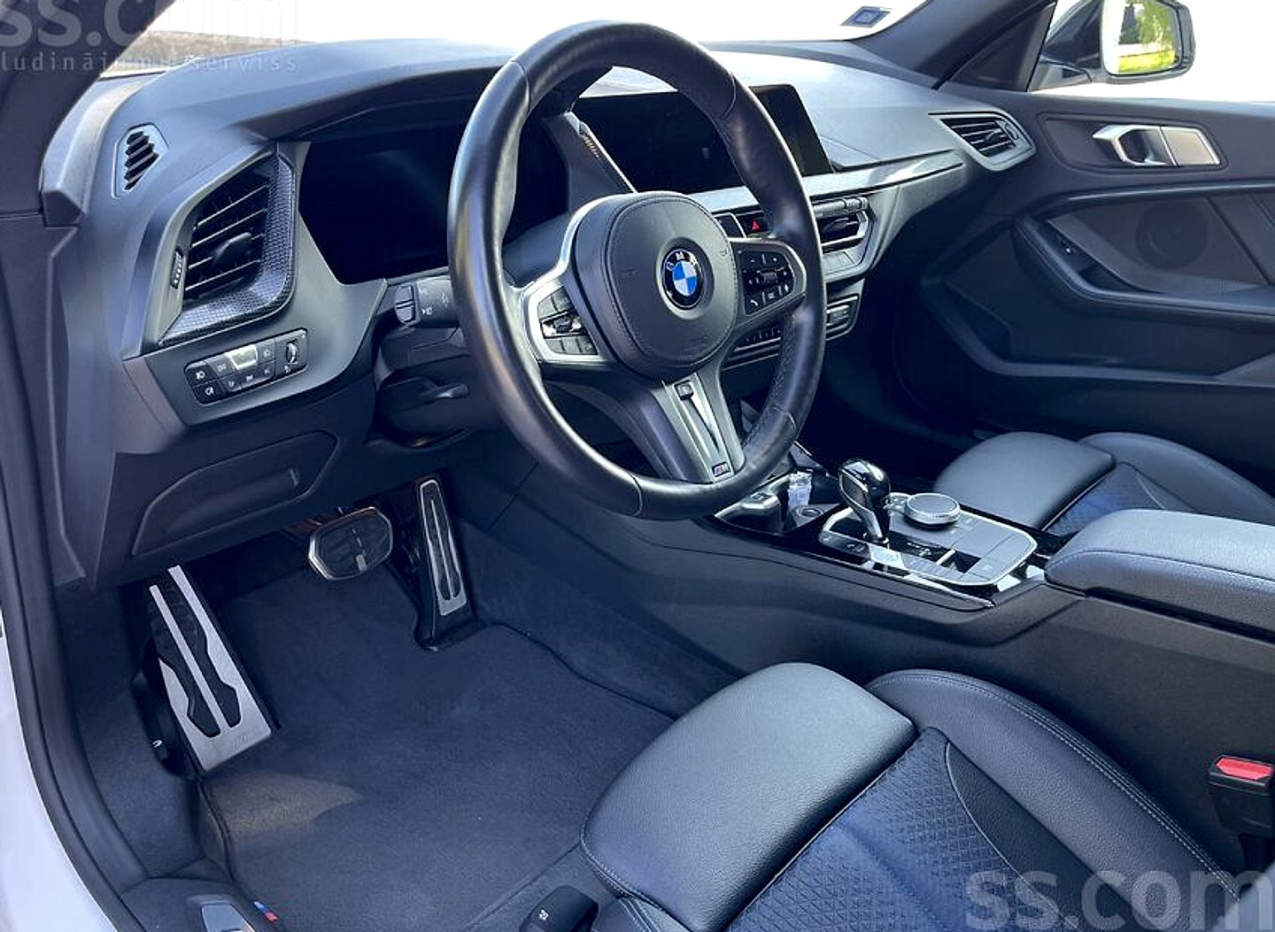 BMW 218 — foto 6