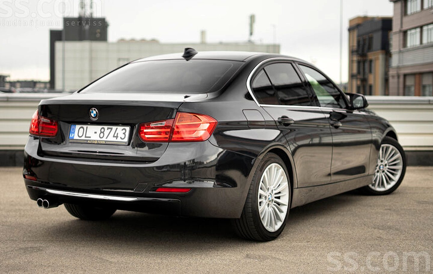 BMW 330 — foto 5
