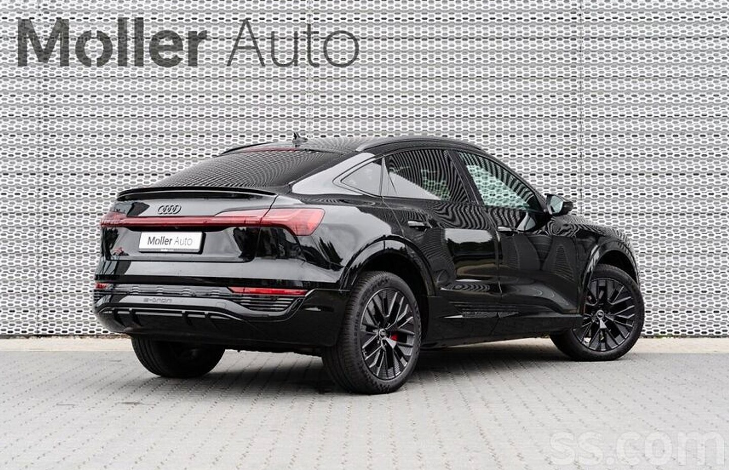 Audi E-tron — foto 4