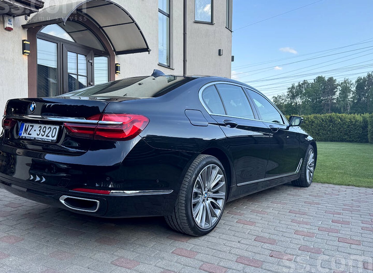 BMW 740 — foto 2