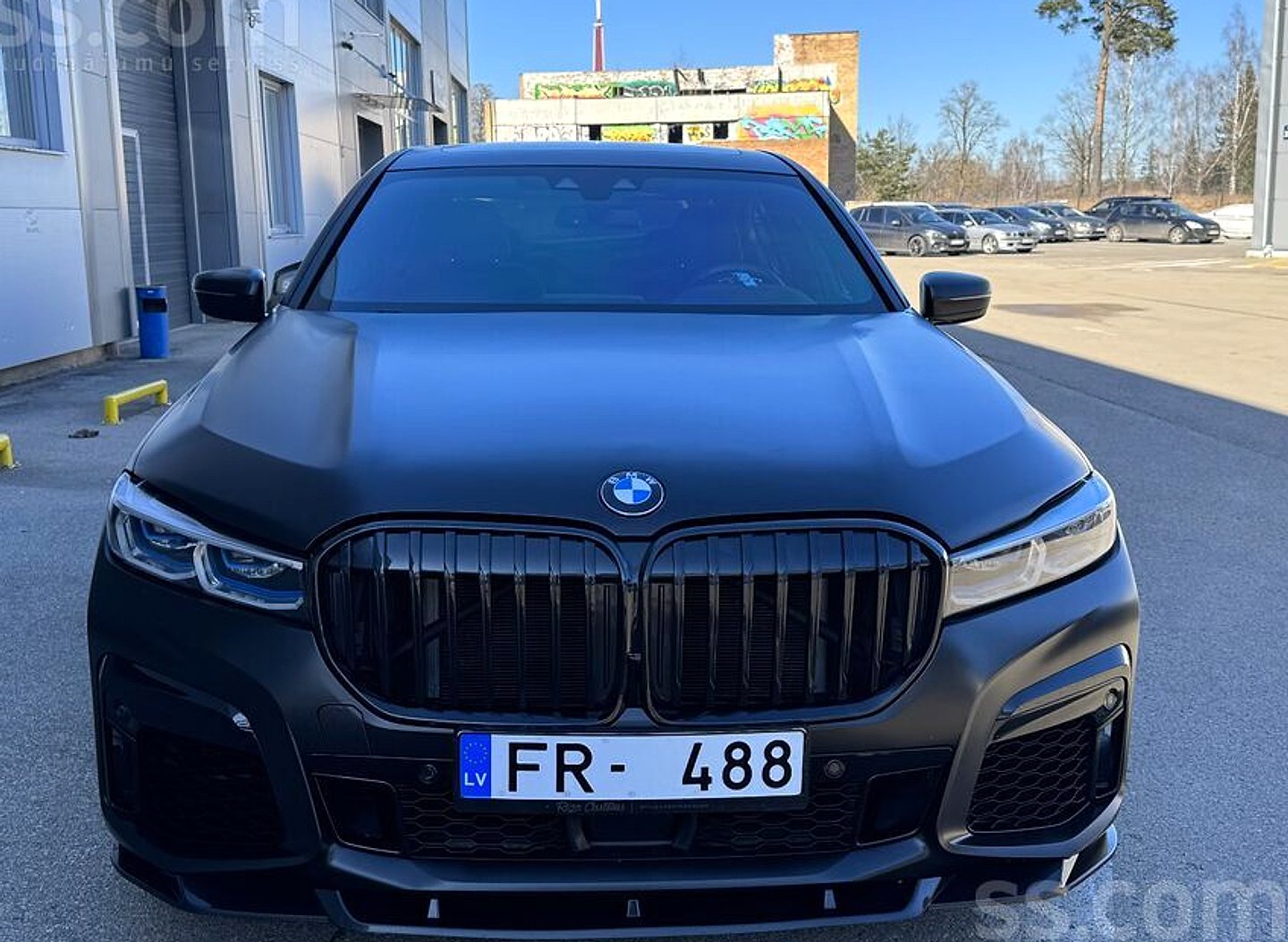 BMW 750 — foto 4