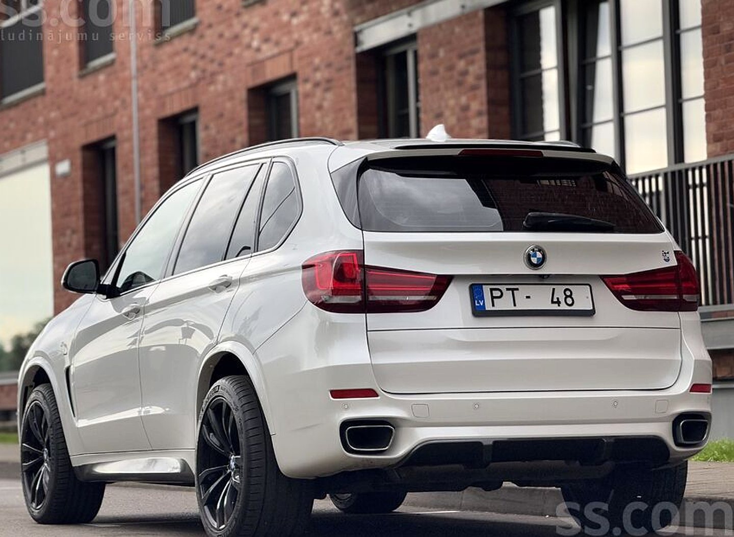 BMW X5 — foto 4