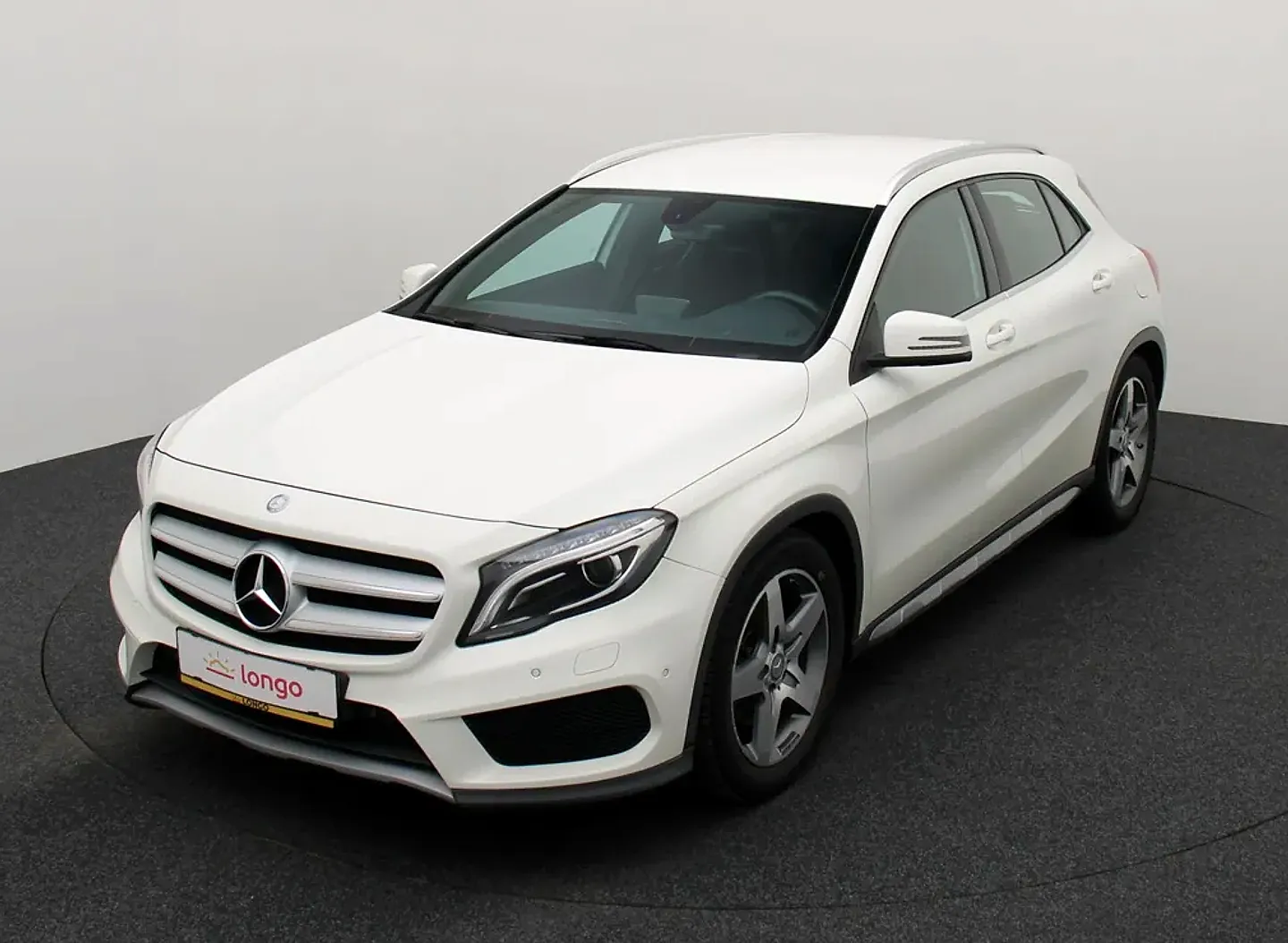 Mercedes-Benz Benz GLA 220, 2015. gads