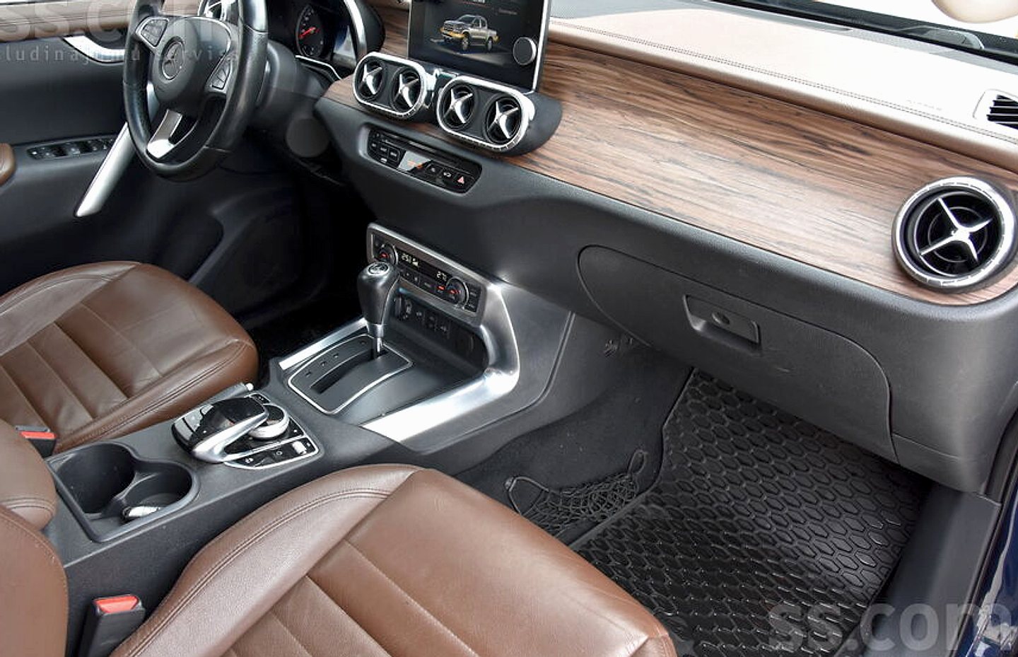 Mercedes-Benz X350 — foto 5
