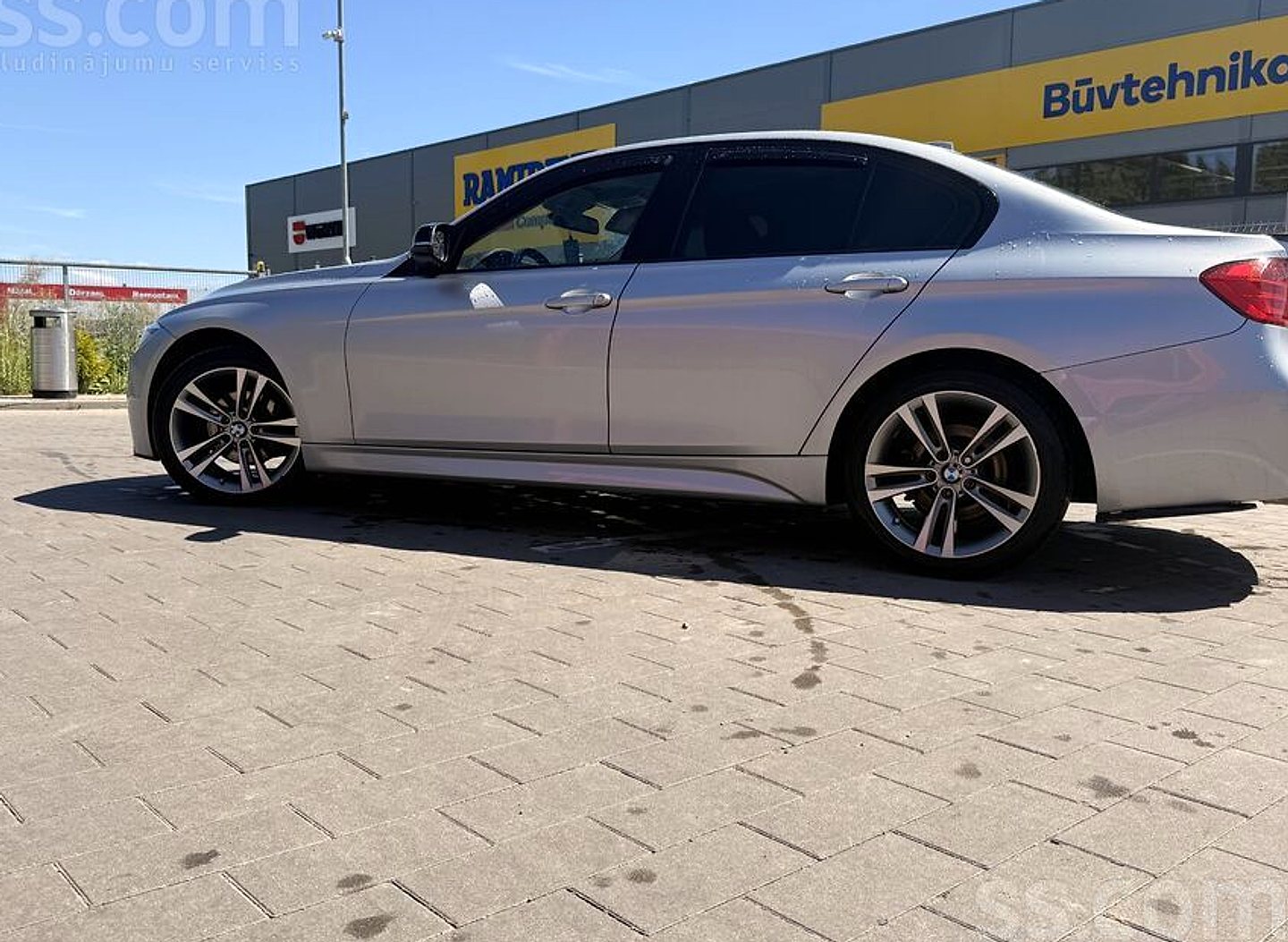 BMW 320 — foto 4