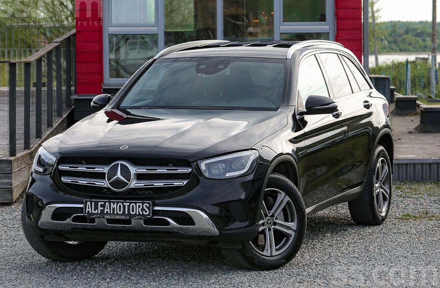 Mercedes-Benz GLC 200, 2020. gads