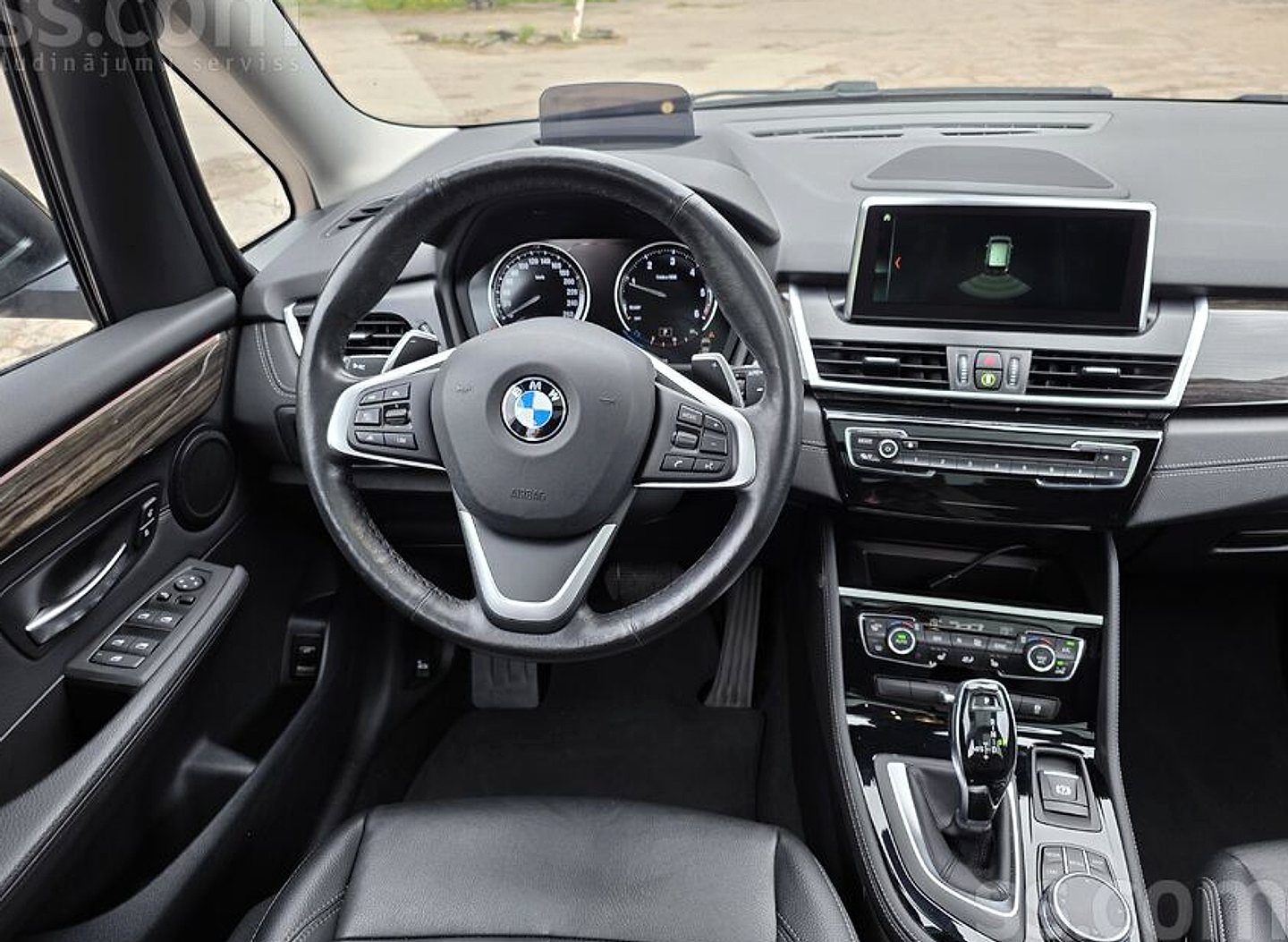 BMW 218 — foto 3