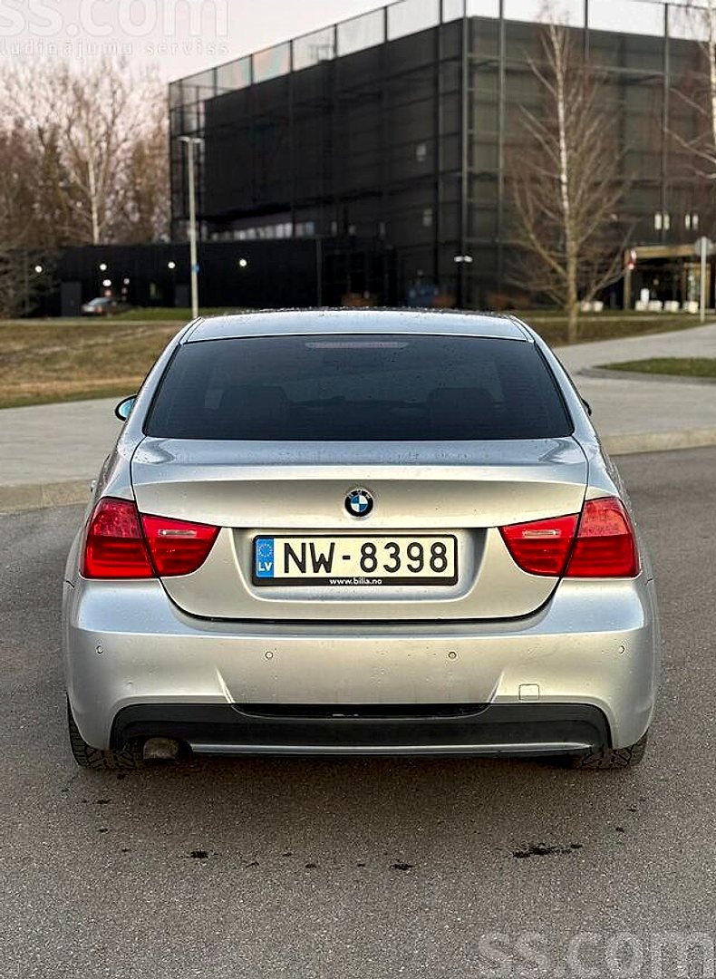BMW 320 — foto 3