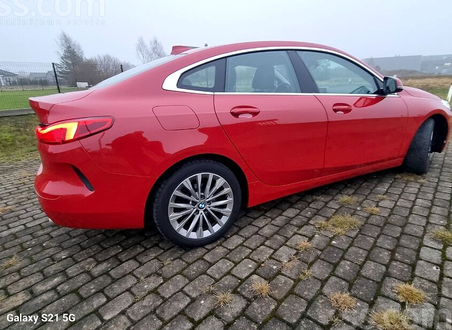 BMW 218 — foto 3