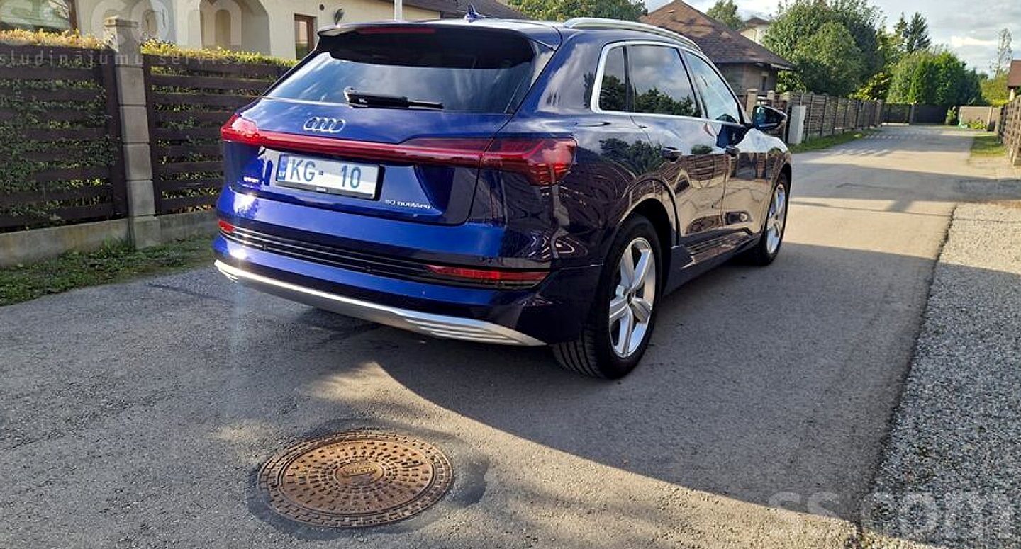 Audi E-tron — foto 4