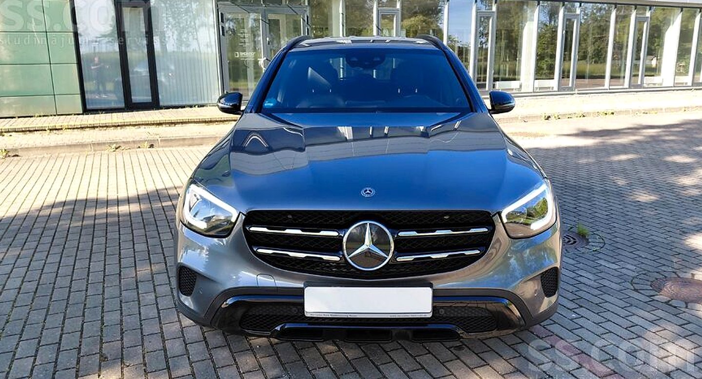Mercedes-Benz GLC 300 — foto 2