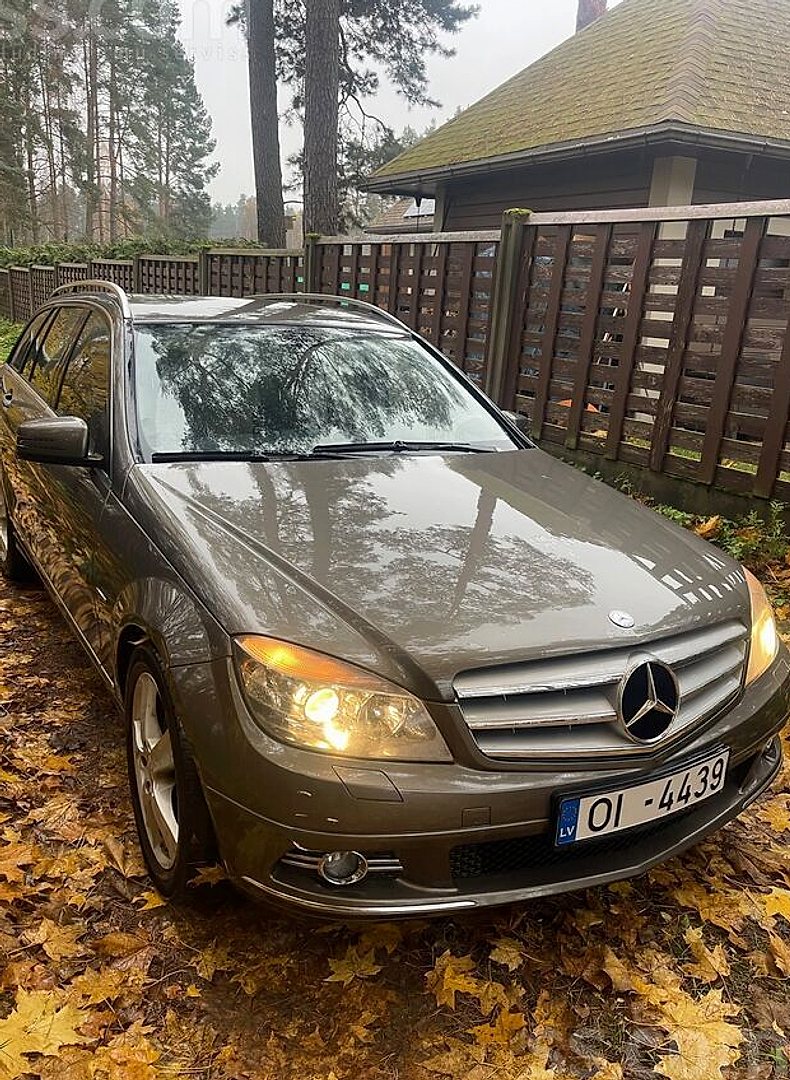 Mercedes-Benz C180 — foto 2