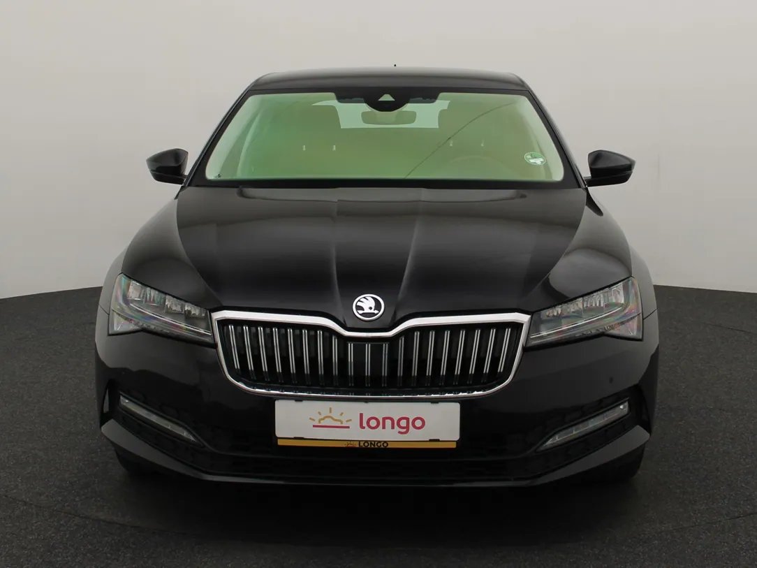 Škoda Superb — foto 4