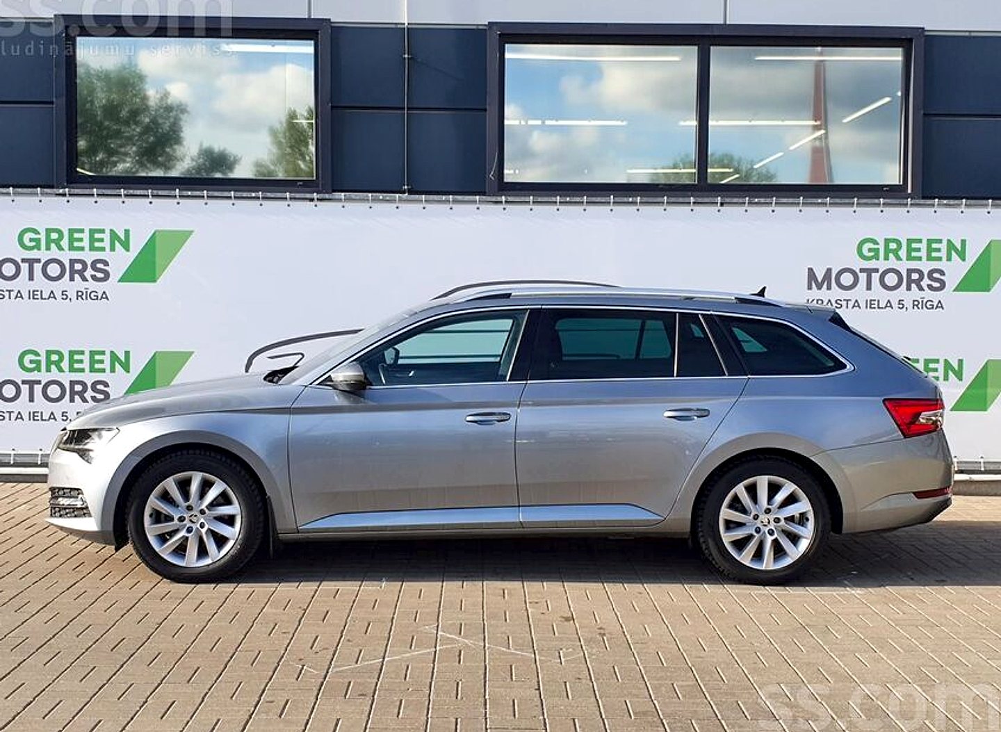 Škoda Superb — foto 3