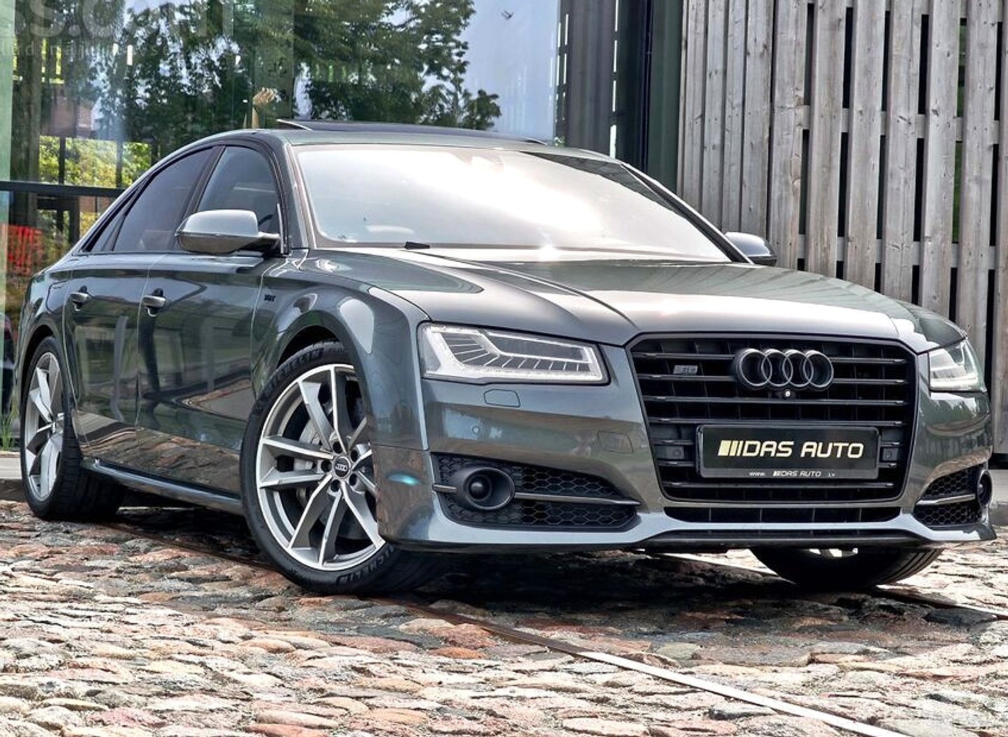 Audi S8 — foto 2