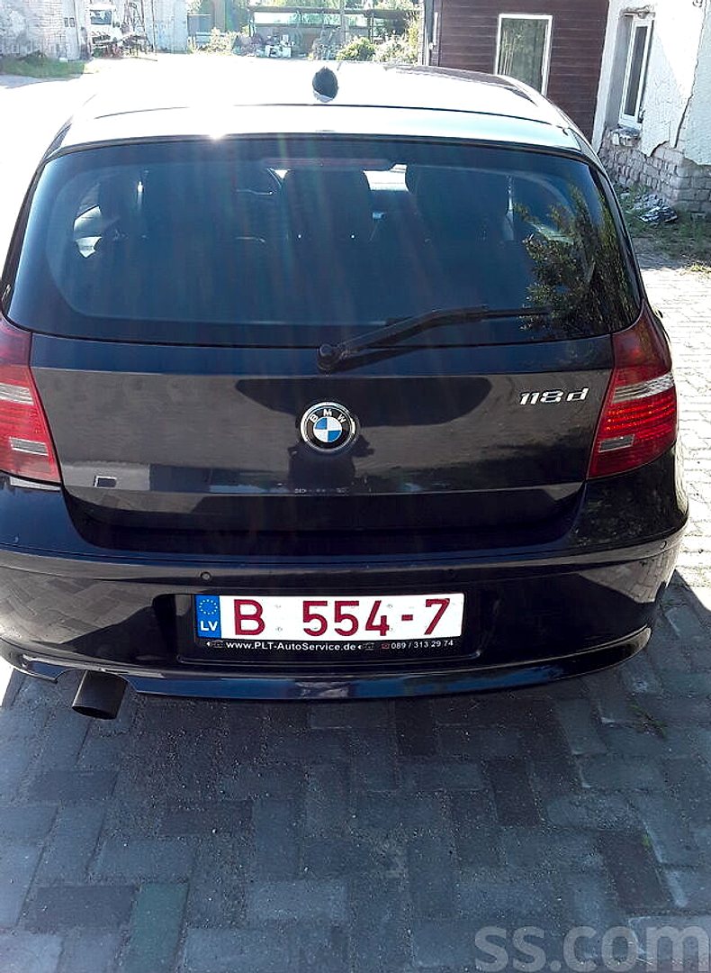 BMW 118 — foto 3