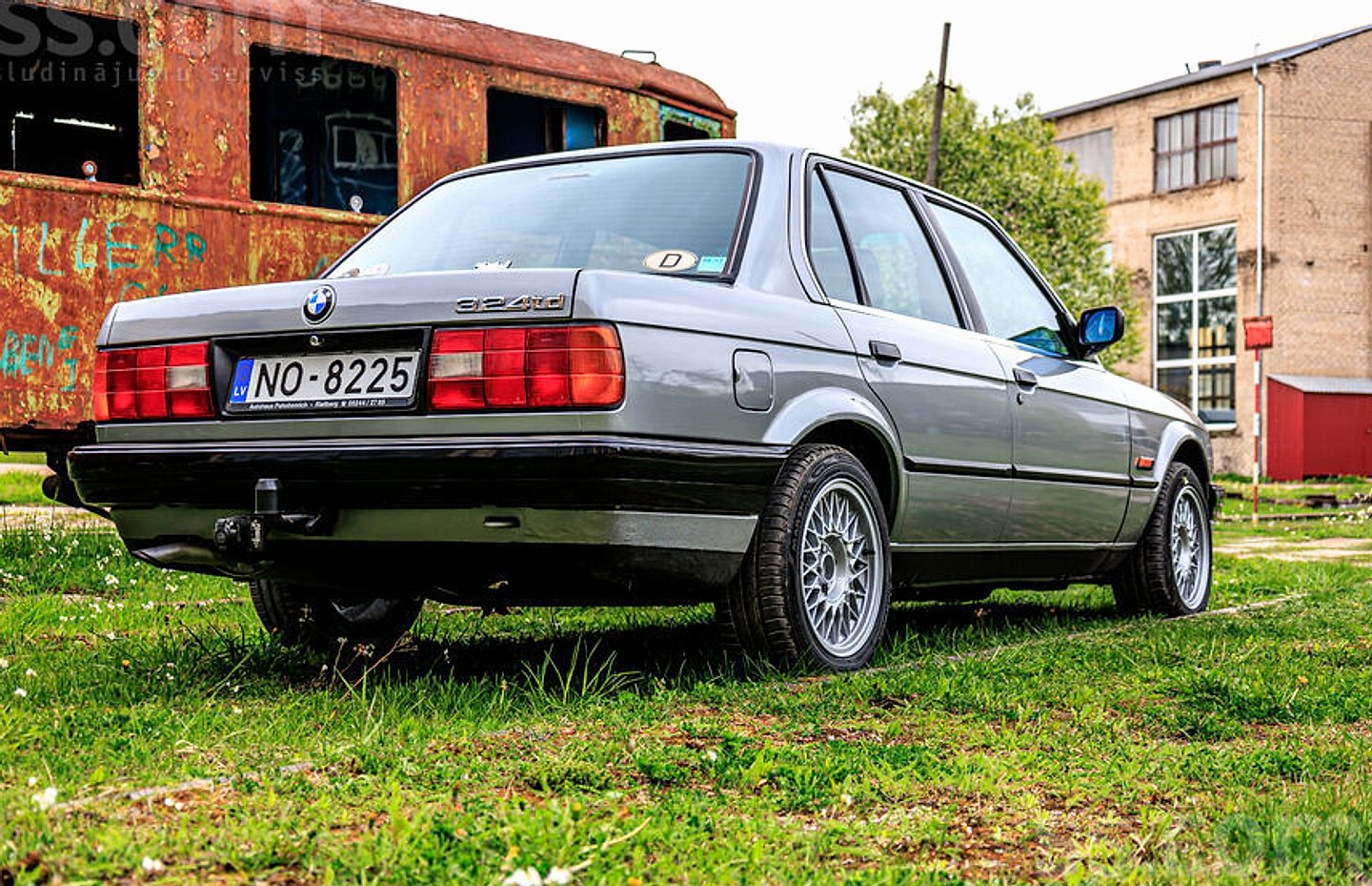 BMW 324 — foto 3