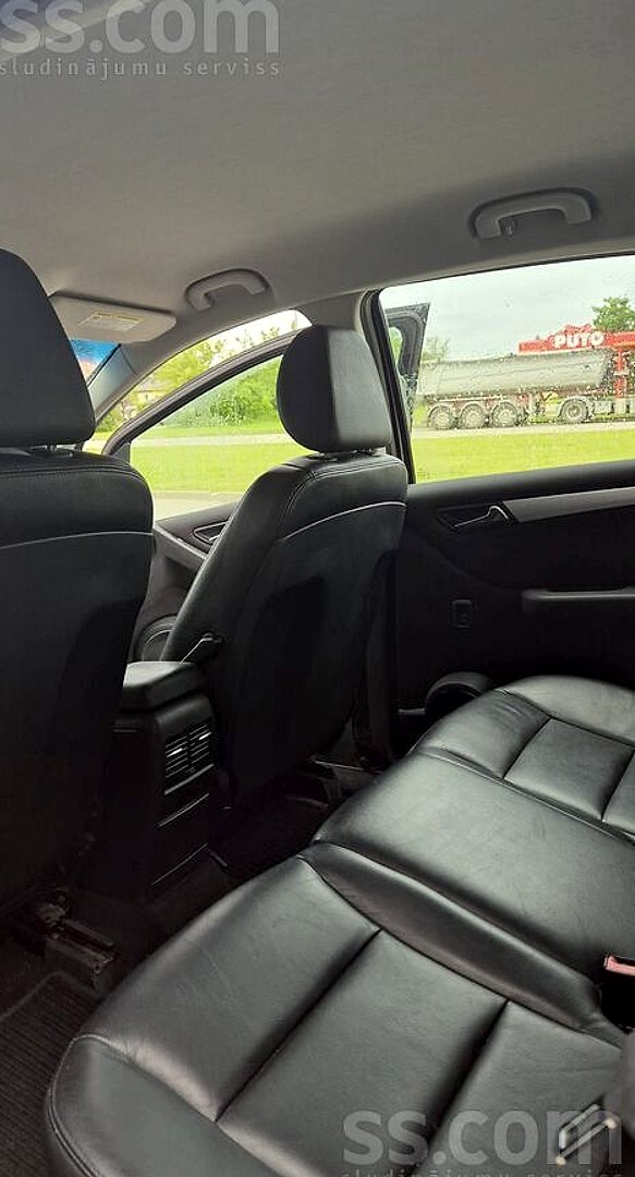 Mercedes-Benz B180 — foto 6