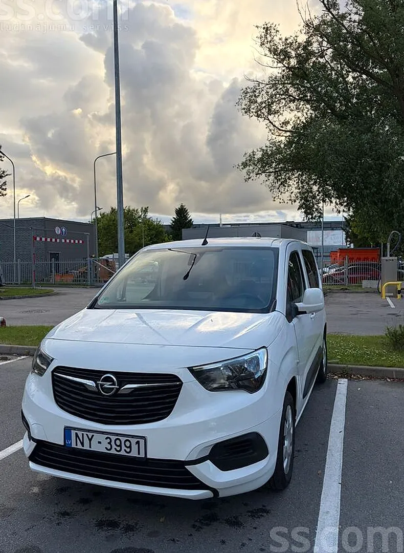 Opel Combo, 2019. gads