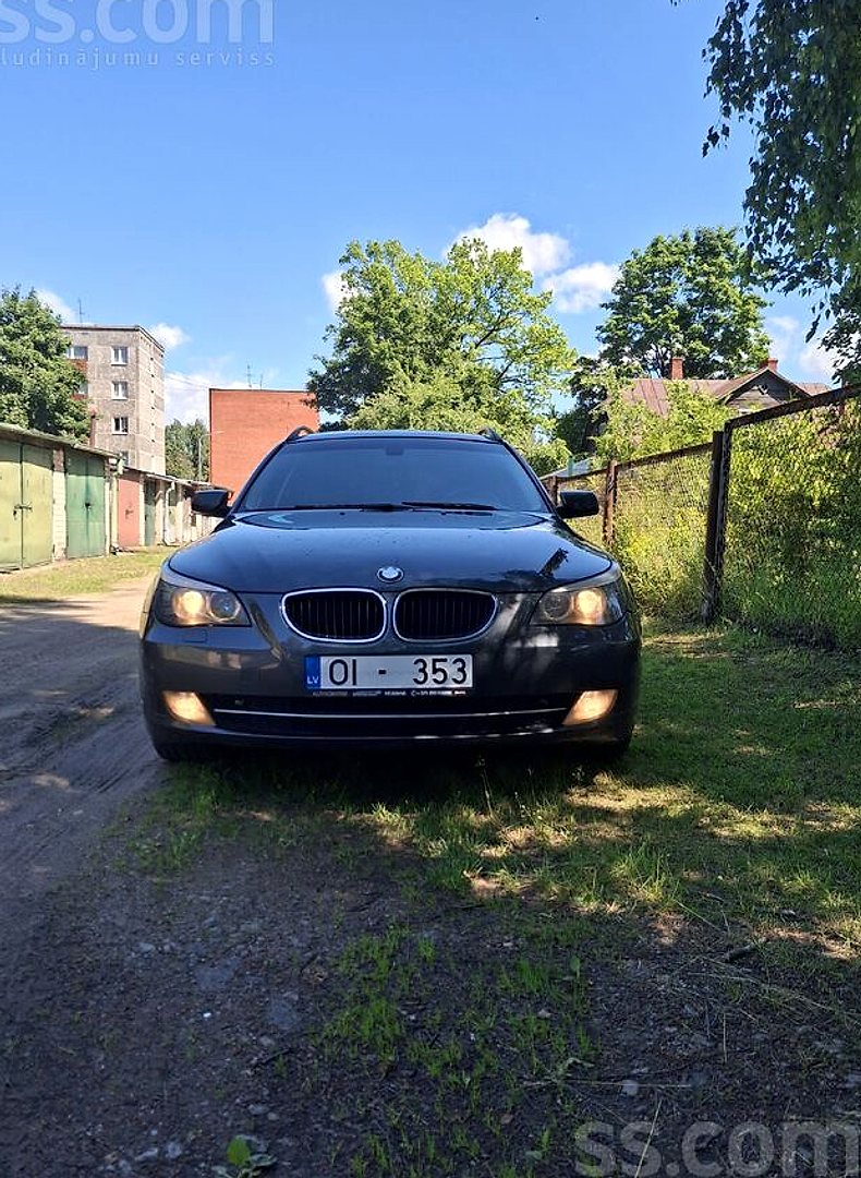 BMW 520 — foto 2