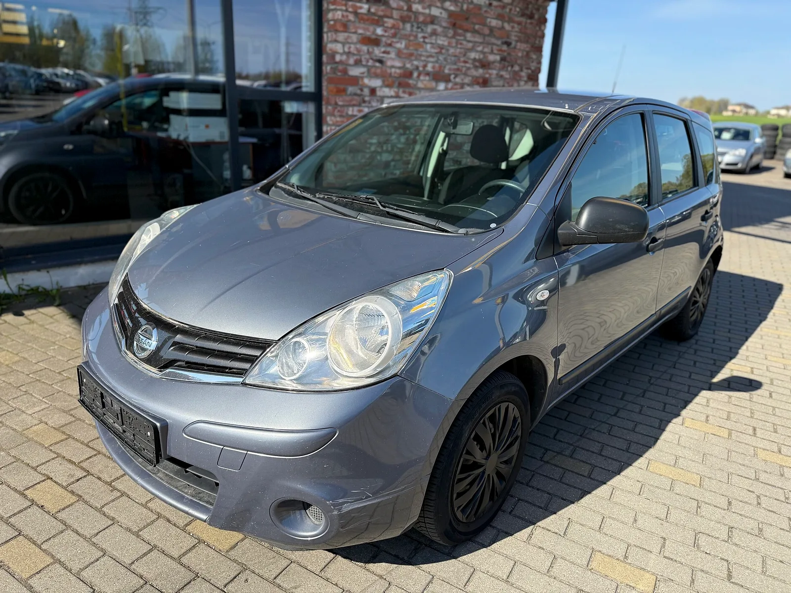 Nissan Nav pieejams, 2010. gads