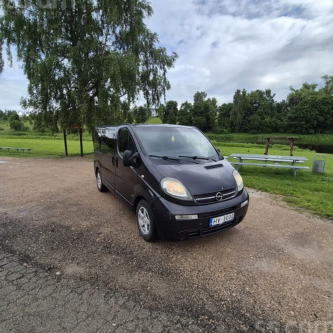Opel Vivaro, 2005. gads