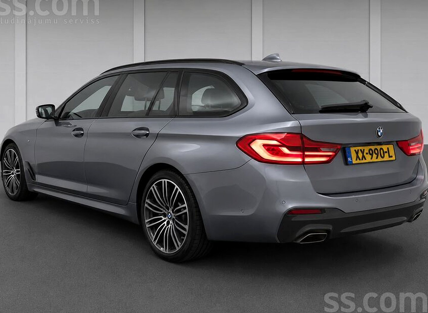 BMW 520 — foto 2