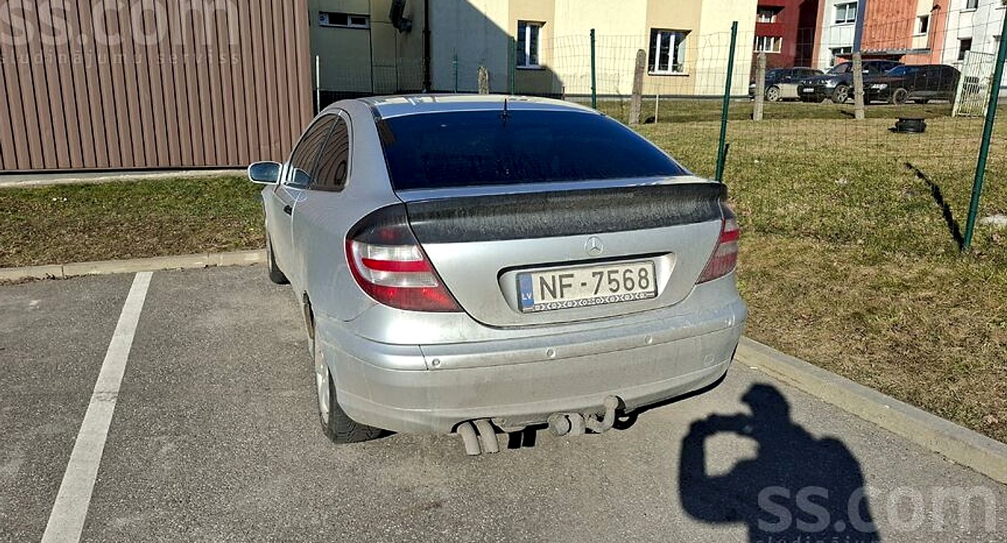 Mercedes-Benz C220 — foto 3