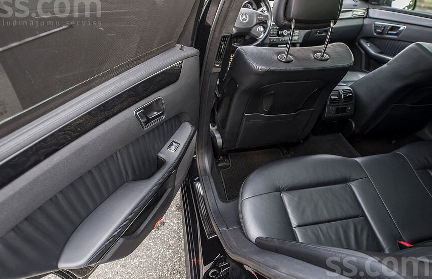 Mercedes-Benz E500 — foto 6