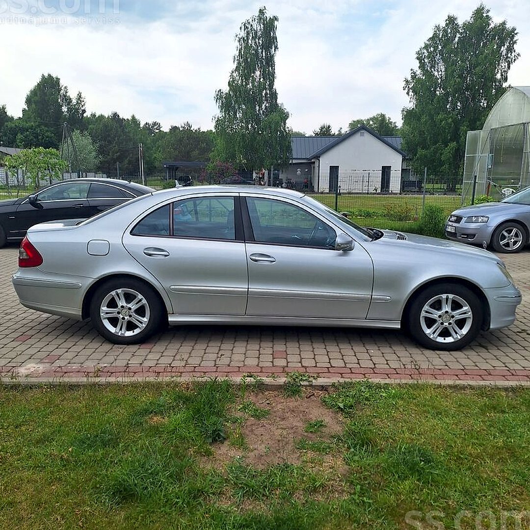 Mercedes-Benz E220 — foto 2