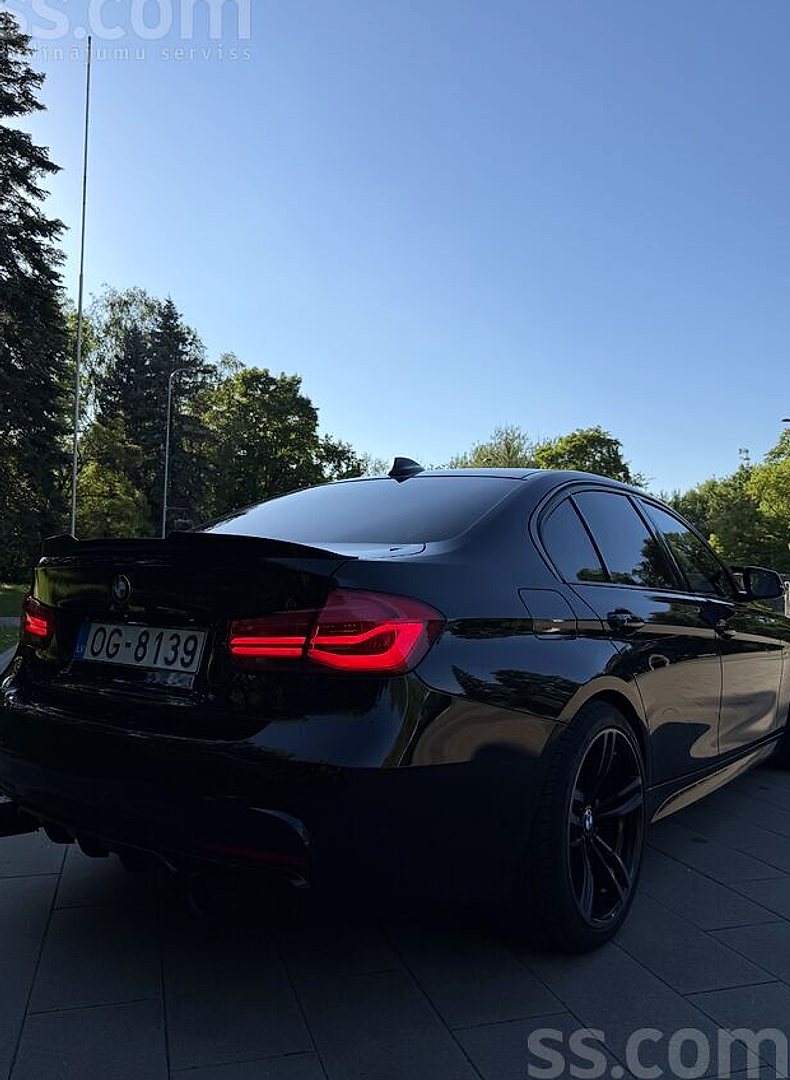 BMW 330 — foto 4